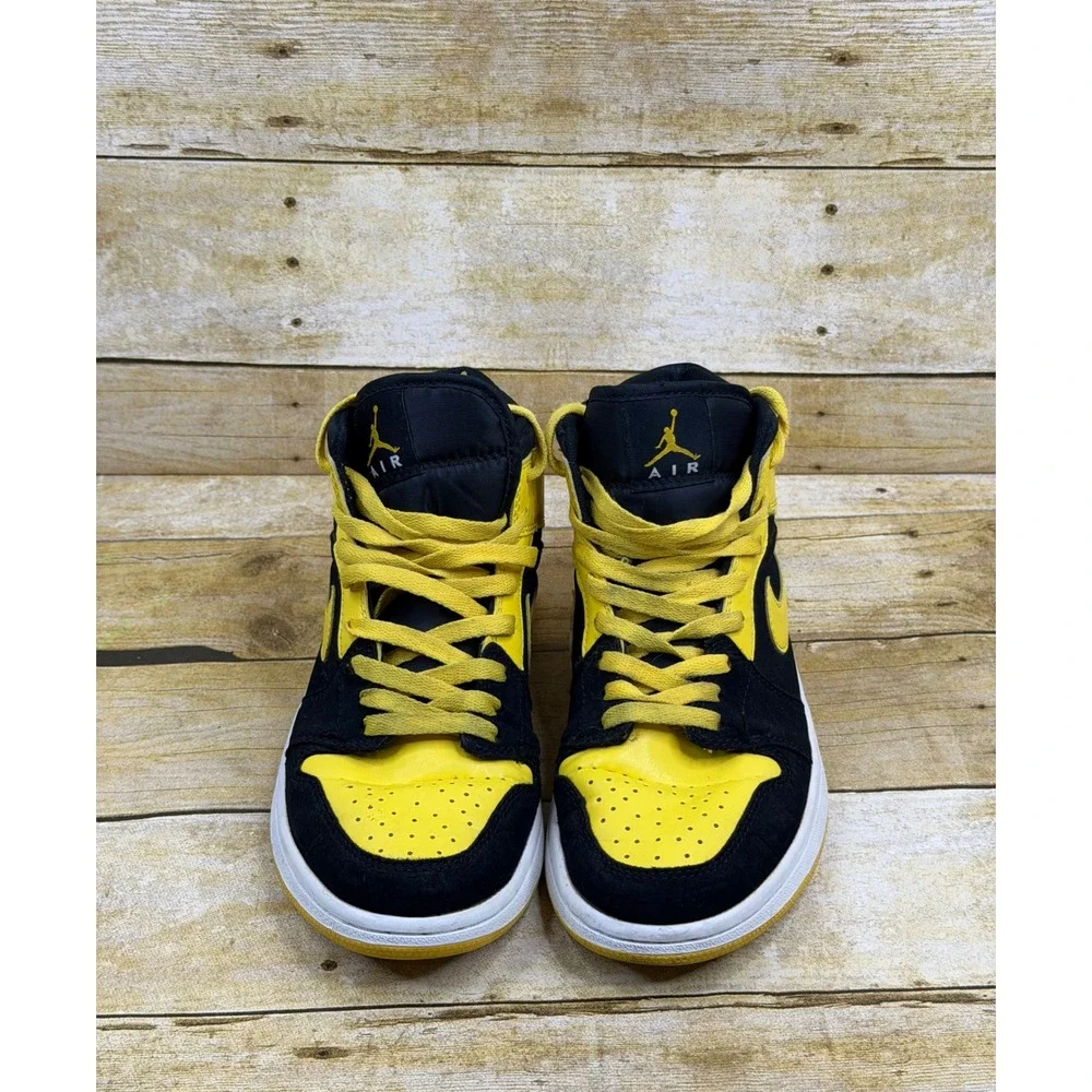Jordan 1 Mid Yellow Toe Black Mens Sneakers 554725-035 Size 8